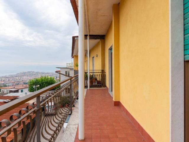 Appartamento in vendita a Napoli NA