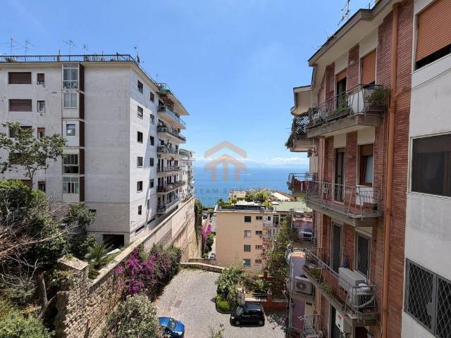Appartamento in vendita a Napoli NA