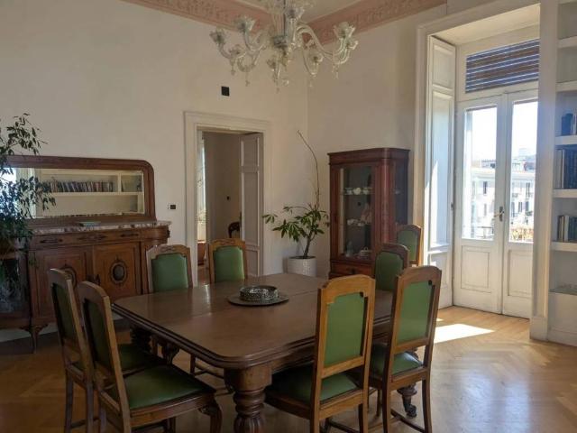 Appartamento in vendita a Napoli NA