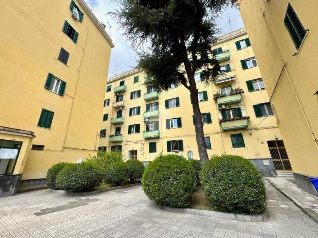 Appartamento in vendita a Napoli NA