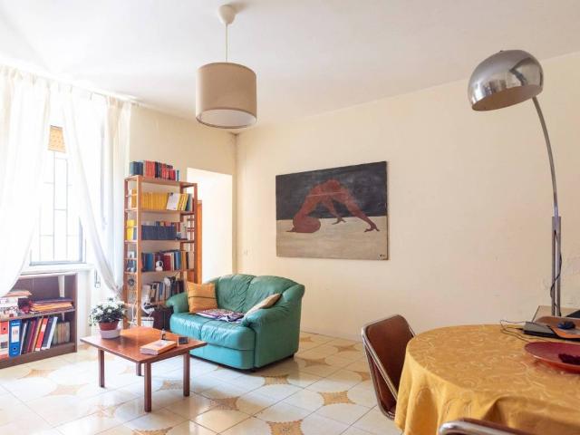 Appartamento in vendita a Napoli NA