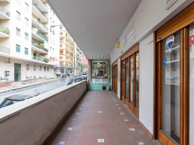 Appartamento in vendita a Napoli NA