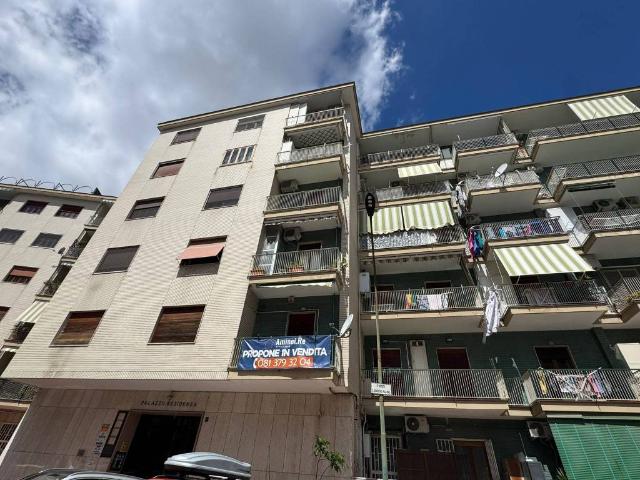 Appartamento in vendita a Napoli NA