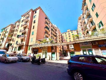 Appartamento in vendita a Napoli NA