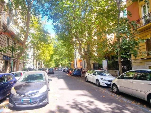 Appartamento in vendita a Napoli NA