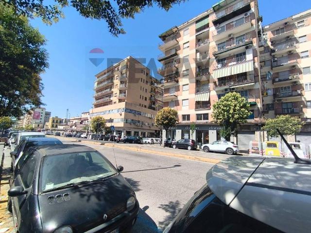Appartamento in vendita a Napoli NA