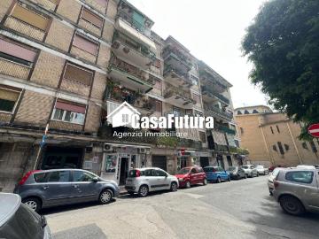 Appartamento in vendita a Napoli NA