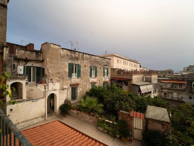 Appartamento in vendita a Napoli NA