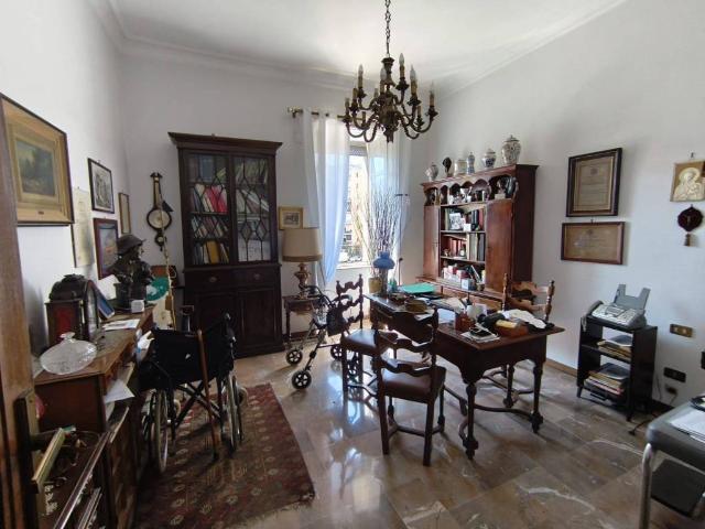 Appartamento in vendita a Napoli NA