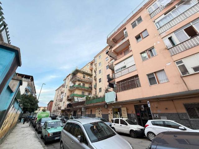 Appartamento in vendita a Napoli NA