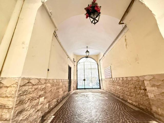 Appartamento in vendita a Napoli NA