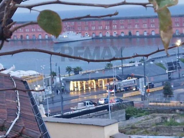 Appartamento in vendita a Napoli NA