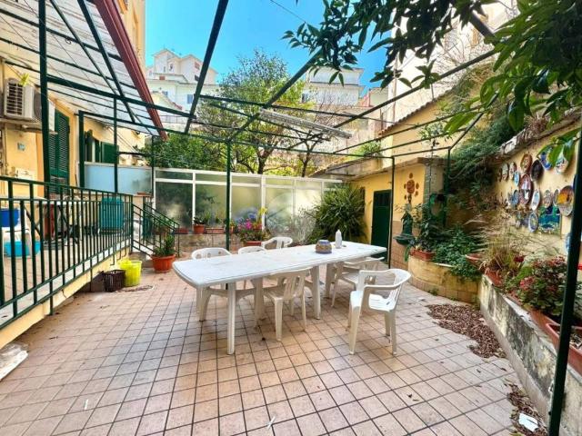 Appartamento in vendita a Napoli NA