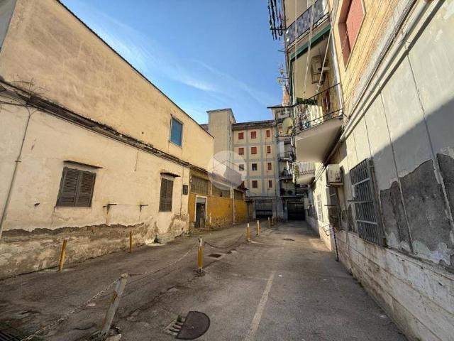 Appartamento in vendita a Napoli NA