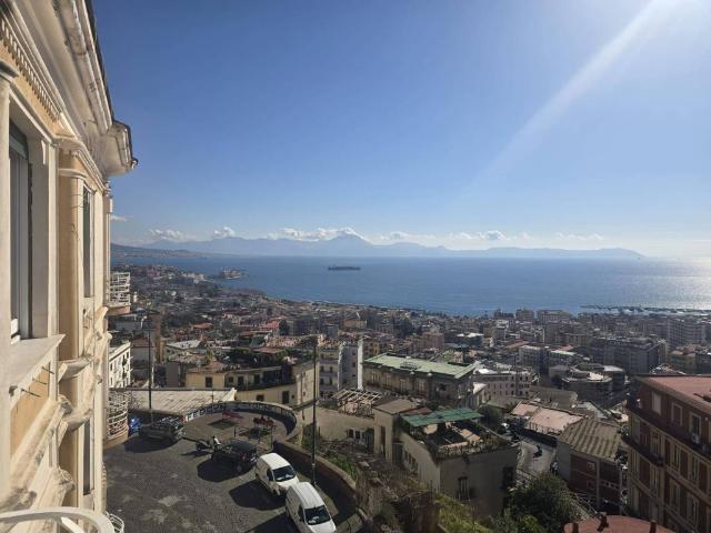 Appartamento in vendita a Napoli NA