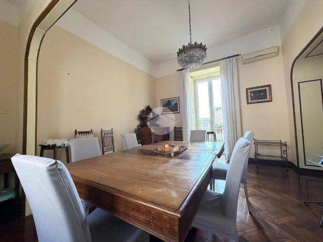 Appartamento in vendita a Napoli NA