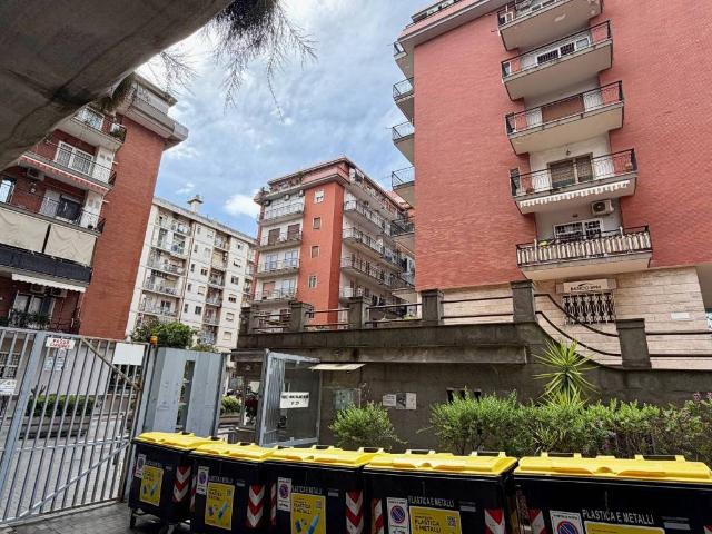Appartamento in vendita a Napoli NA
