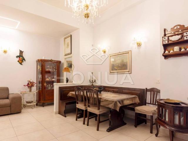 Appartamento in vendita a Napoli NA