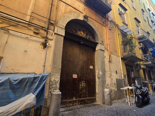 Appartamento in vendita a Napoli NA