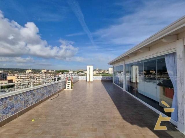 Appartamento in vendita a Napoli NA
