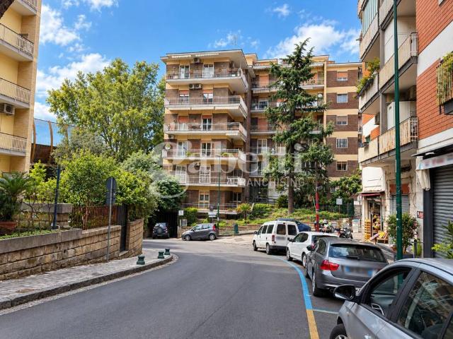 Appartamento in vendita a Napoli NA