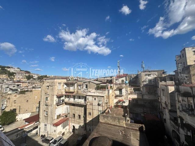 Appartamento in vendita a Napoli NA