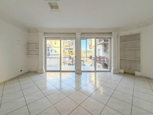 Appartamento in vendita a Napoli NA