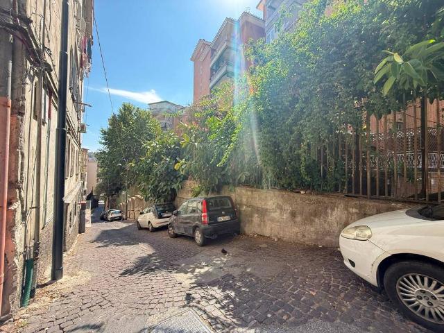 Appartamento in vendita a Napoli NA