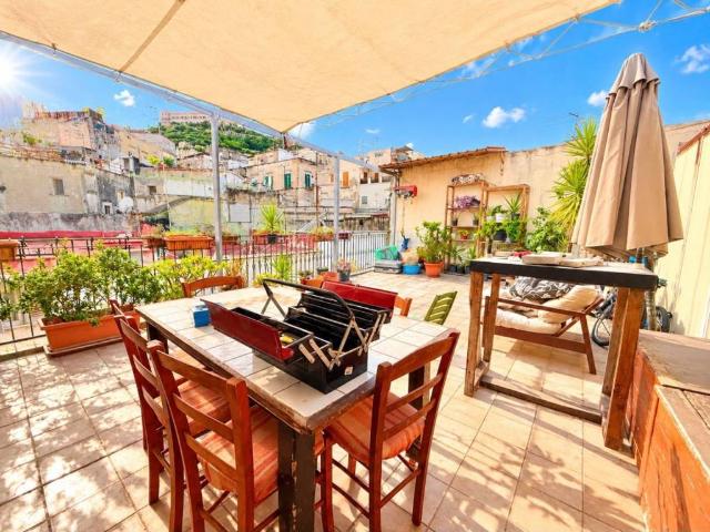 Appartamento in vendita a Napoli NA