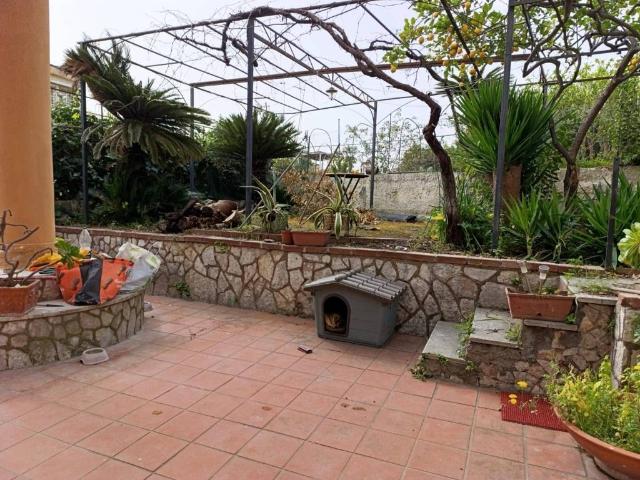 Appartamento in vendita a Napoli NA