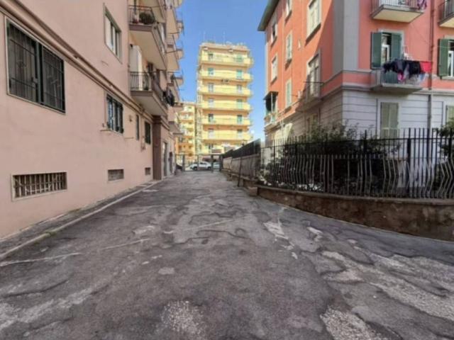 Appartamento in vendita a Napoli NA