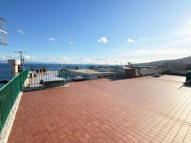 Appartamento in vendita a Napoli NA