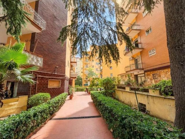 Appartamento in vendita a Napoli NA