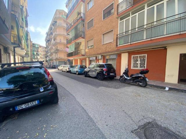 Appartamento in vendita a Napoli NA