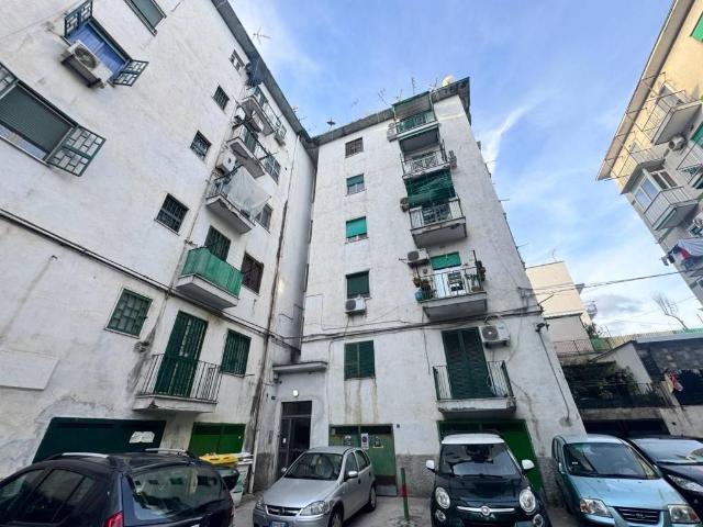 Appartamento in vendita a Napoli NA