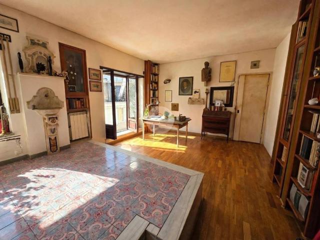 Appartamento in vendita a Napoli NA