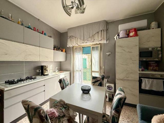 Appartamento in vendita a Napoli NA