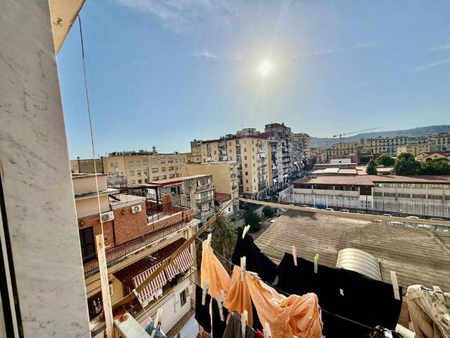 Appartamento in vendita a Napoli NA