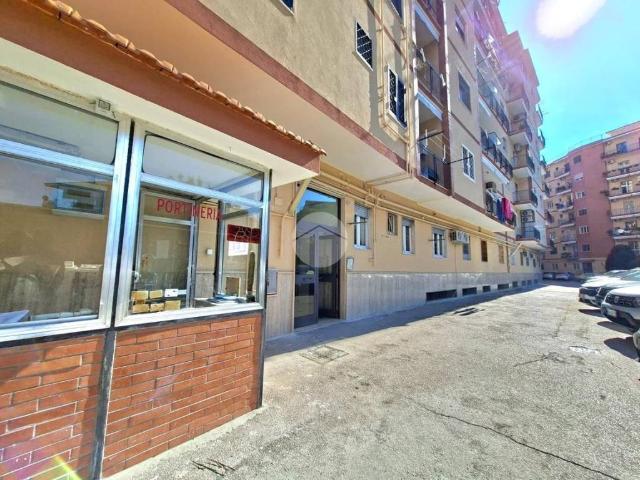 Appartamento in vendita a Napoli NA