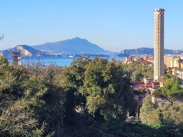 Appartamento in vendita a Napoli NA