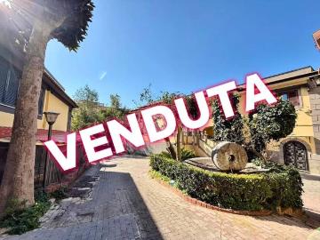 Appartamento in vendita a Napoli NA