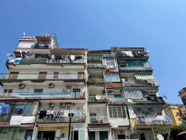 Appartamento in vendita a Napoli NA