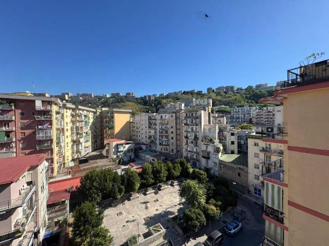 Appartamento in vendita a Napoli NA