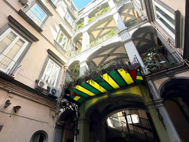 Appartamento in vendita a Napoli NA
