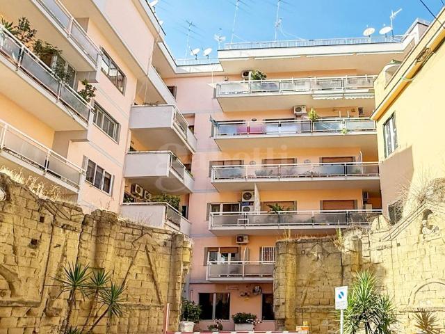Appartamento in vendita a Napoli NA
