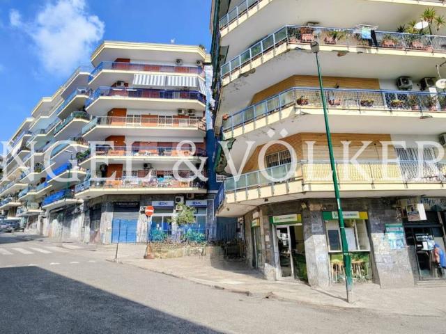Appartamento in vendita a Napoli NA