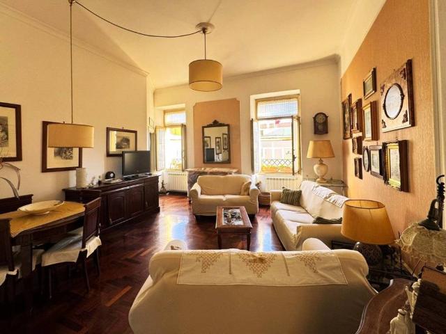 Appartamento in vendita a Napoli NA