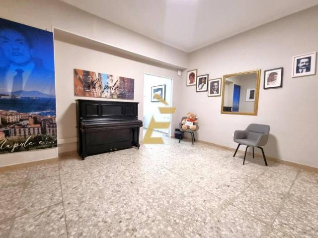 Appartamento in vendita a Napoli NA