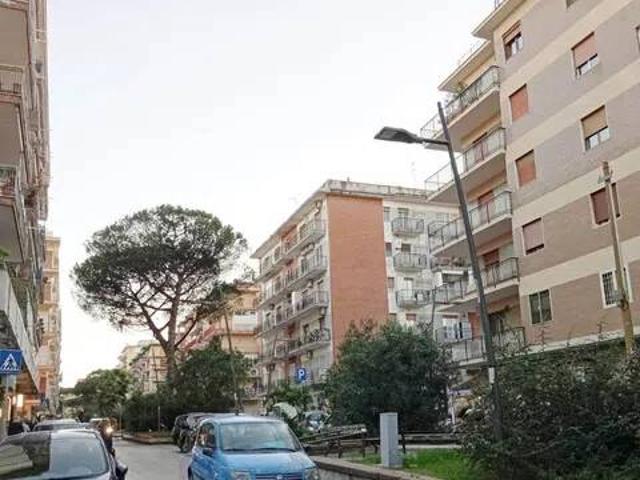 Appartamento in vendita a Napoli NA