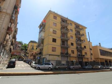 Appartamento in vendita a Napoli NA